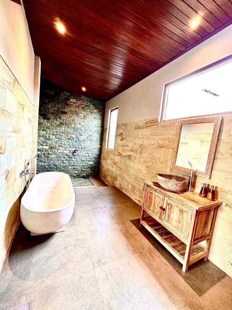 The Madawa Suites ウブド エクステリア 写真